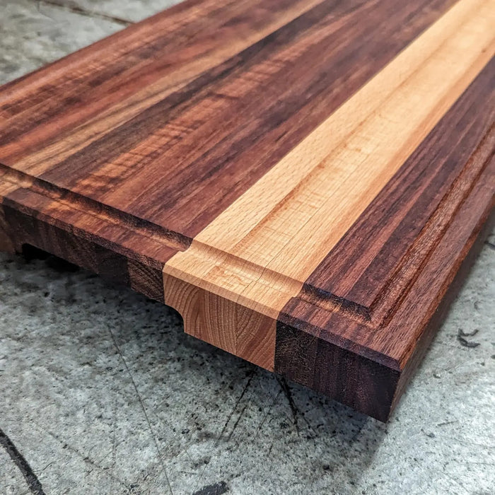 Tabla Gruesa para Cortar en madera TZALAM con franja HAYA 4 X 30 X 50 cms