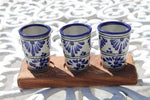 Set de 3 Caballitos Tequileros en Talavera con Base de Madera Parota